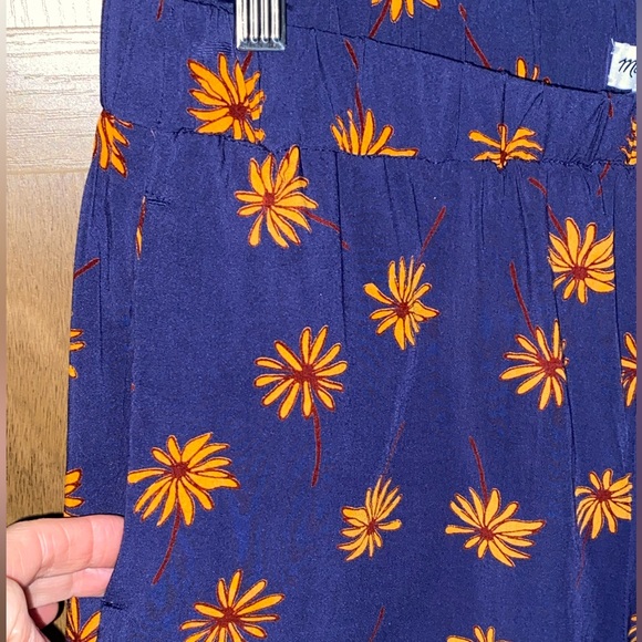 Madewell Daisy Print Pull On Stretch 3”Shorts Size Medium - Picture 4 of 9